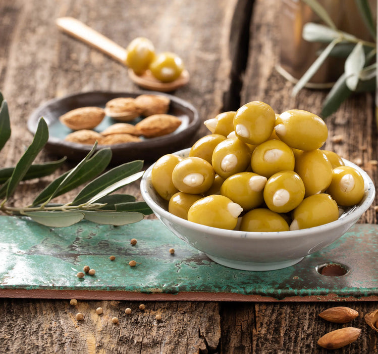 Alan Green Olives with Almond Gurme (Yesil Badem Dolgulu Zeytin Gurme) 265g